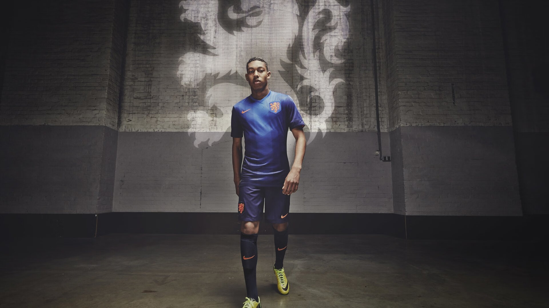 波斯铁骑冲垮南美红魔,阿什拉夫一锤定音改写历史